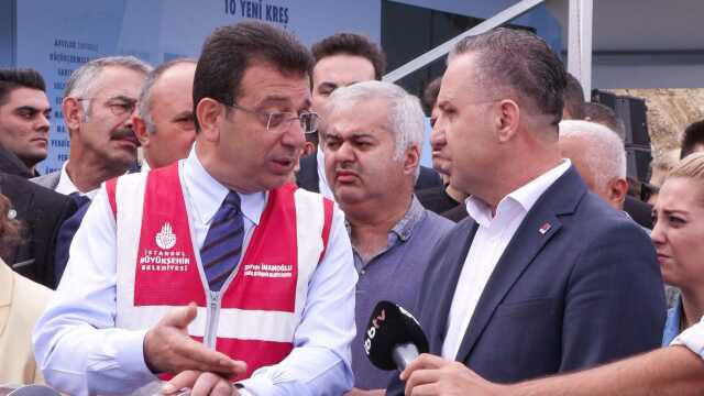 Ekrem İmamoğlu temel atma törenine katılımın azlığı nedeniyle CHP ilçe başkanına sert çıktı: Bu rezillik
