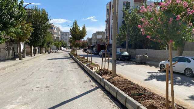 Orta Refüj ve Kavşaklar Modern Hale Getiriliyor