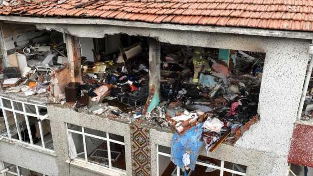 Son Dakika: İstanbul Şirinevler'de bir binadaki doğal gaz patlamasında can kaybı 3'e yükseldi