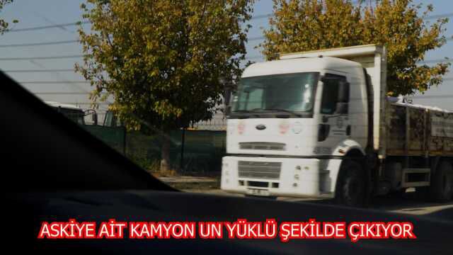 Halk Ekmek Fabrikası'nda bakterili un iddiası! Görüntüler paylaşıldı