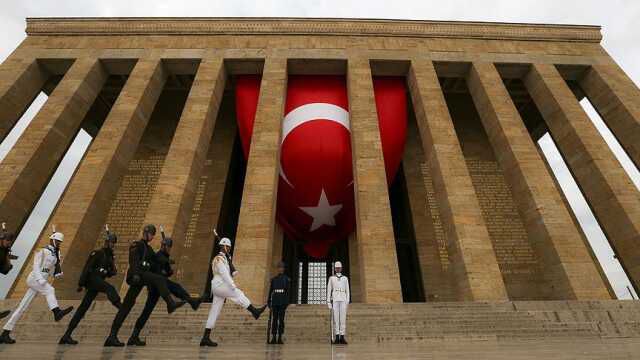 10 Kasım'da neden sirenler çalıyor? İstanbul, Ankara, İzmir siren neden çalıyor? 10 Kasım 2023 Cuma siren neden çalıyor?