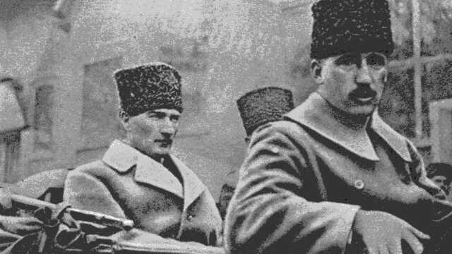 Atatürk 9'u 5 geçe mi öldü, saat kaçta vefat etti? Atatürk 10 Kasım saat kaçta öldü, ölüm saati doğru mu?