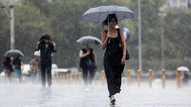 Meteoroloji'den aralarında İstanbul, Ankara ve İzmir'in olduğu 66 il için sarı ve turuncu kodlu uyarı