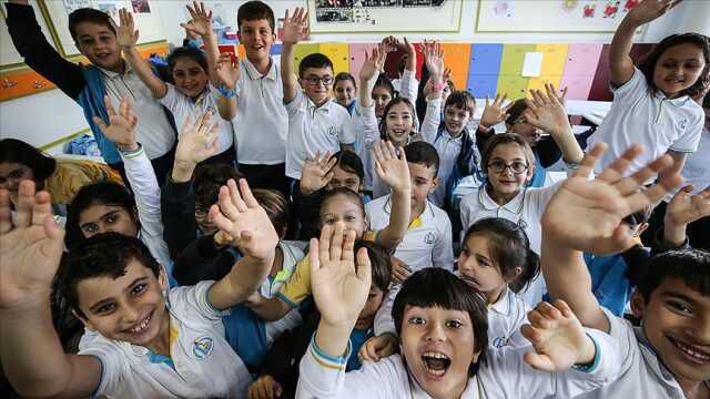4 Aralık OKULLAR TATİL Mİ? Yarın (4 Aralık Pazartesi) hangi illerde okullar tatil, hangi şehirlerde okul yok?
