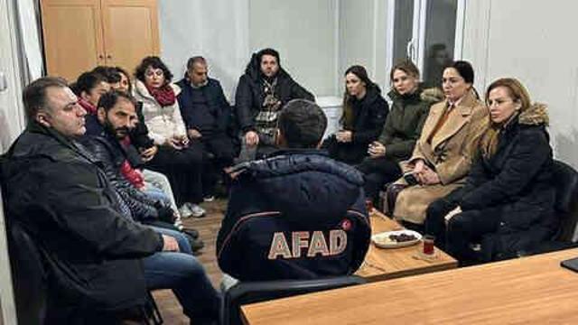 Cumhurbaşkanlığı İletişim Başkanlığı Koordinasyonu ile ünlü isimler deprem bölgesinde