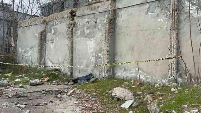 Bahçelievler'de cansız bedeni bulunan gencin annesine intihar mesajı attığı ortaya çıktı