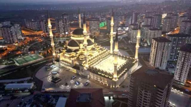Cumhurbaşkanı Erdoğan'dan Şahinbey Belediyesi'nin Hizmetlerine Övgü
