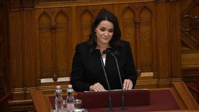 Macaristan Cumhurbaşkanı İstifa Etti