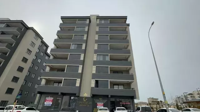 Dini nikahlı eşini ve üvey oğlunu arazi tartışmasında katletti