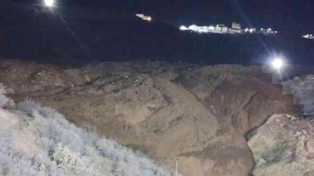 Toprak altında kalan 9 işçiyi arama çalışmaları sürüyor