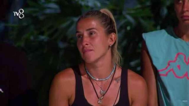 Acun kimsenin gözünün yaşına bakmadı! Survivor'da yarışmacılara ceza yağdı