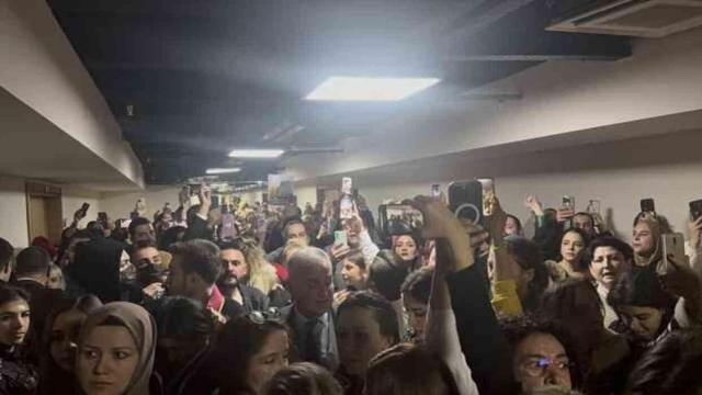 AK Parti Sözcüsü Ömer Çelik: Hayvanlara yapılan zulümlere asla müsamaha göstermedik