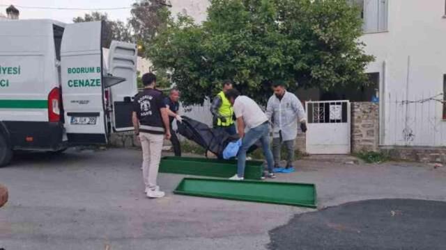 Ev satışı nedeniyle çıkan kavgada komşusunu tüfekle vurarak öldürdü