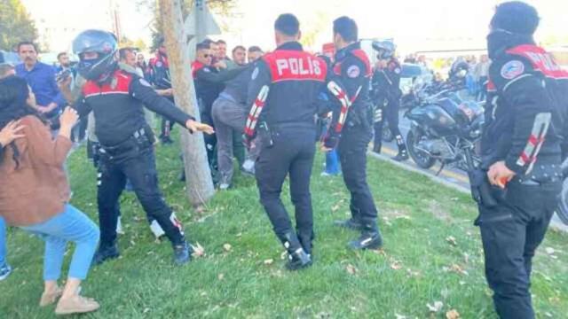 Mazbata krizi sonrası Van sokakları karıştı! Gösteri ve yürüyüşlere 15 gün yasak