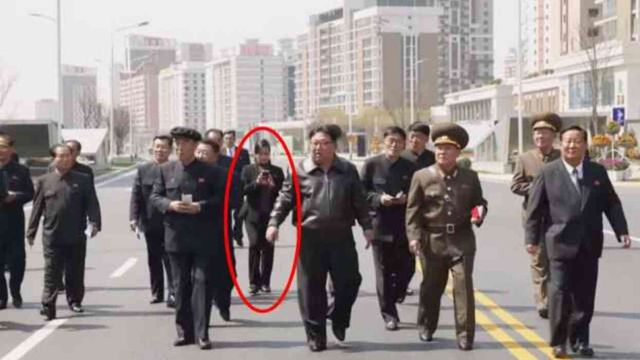 Kuzey Kore lideri Kim Jung-Un, sevgilisi olduğu iddia edilen pop yıldızı Hyon Song-wol ile görüntülendi