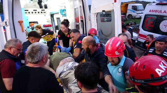Çanakkale'de Toprak Kayması: 2 Kişi Hayatını Kaybetti