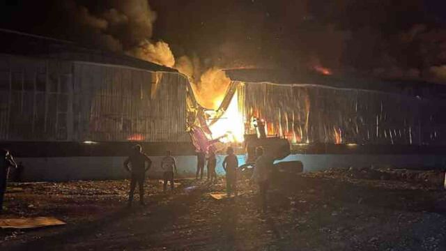 Adana'da Motosiklet Üretim Tesisi Yangını