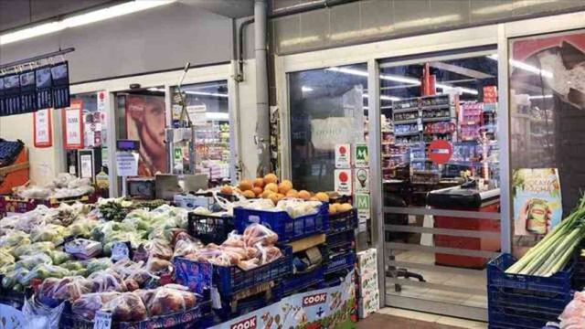 Fahiş fiyat artışı ve stokçular yapanlar şimdi yandı! Kanun teklifi Meclis'te kabul edildi