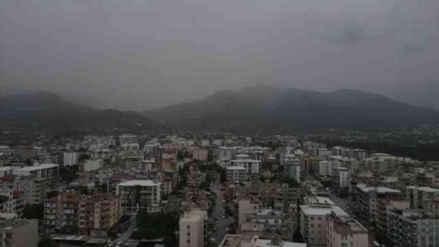 Afrika ve Suriye'den gelen çöl tozları Türkiye'nin güneyini vurdu