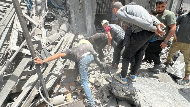 İsrail savaş uçakları Gazze'de hastane çevresini vurdu: 10'u çocuk, 10'u kadın 28 kişi can verdi