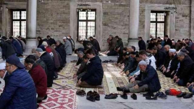 Bayram namazı nasıl kılınır? Bayram namazı kaç rekat?