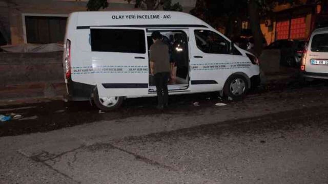 Kötü koku olayı ortaya çıkardı! Anne ve oğlu yaşadıkları evde ölü bulundu