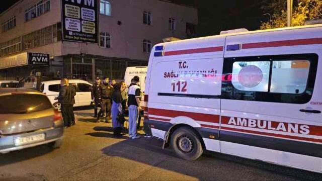Başakşehir'de Sinoplular Derneği'ne silahlı saldırı: 5 yaralı