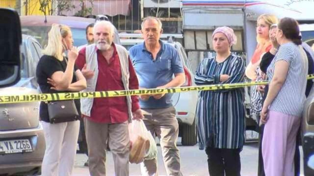 Bayrampaşa'da Cinnet Getiren Baba Karısını ve Kızını Silahla Öldürdü
