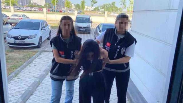 Kadın magandanın genç kızlara dehşeti yaşattığı anlar kamerada: 'Öldürürüm seni'
