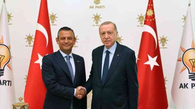 İadeiziyaret bugün! Özel ile görüşecek olan Cumhurbaşkanı Erdoğan 18 yıl sonra CHP'ye gidiyor