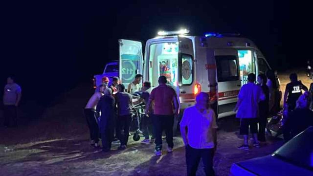 Denize düşen kızını kurtarmak isteyen baba hayatını kaybetti