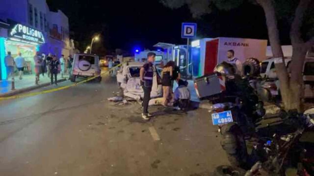 Bodrum'da lüks cipin yayaların arasına dalmasıyla 6 kişi yaralandı