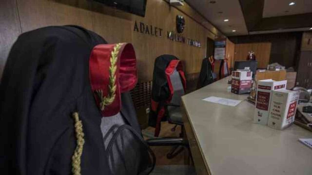 Adı yasak aşk, tehdit, uyuşturucu kullanımı ve rüşvete karışan kadın hakim hakkında karar çıktı