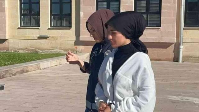 Duygu Özgül'ün zorla dudağından öptüğü çocuğun babası, sessizliğini bozdu