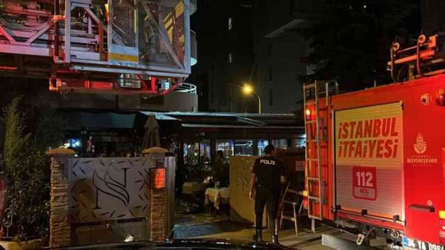 Kadıköy'de restoranın asma tavanı çöktü, müşteriler yaralandı