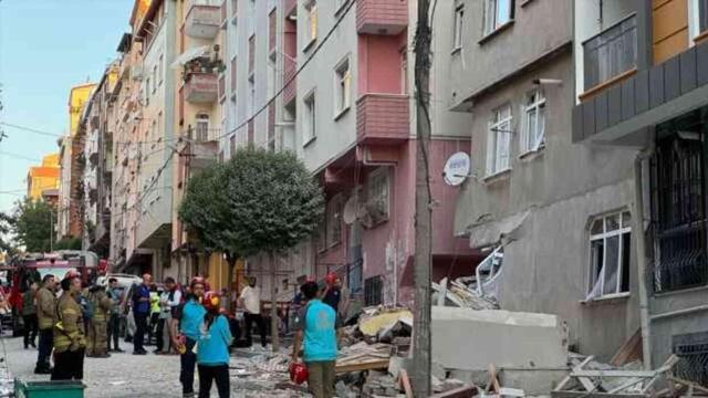 Bahçelievler'de 7 katlı bina çöktü! Çevre evler boşaltıldı, İstanbul Valiliği'nden açıklama var