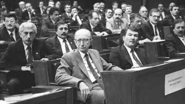 Sosyal Demokrat Halkçı Parti nedir? Sosyal Demokrat Halkçı Parti neden kapatıldı, siyasi görüşü ne?