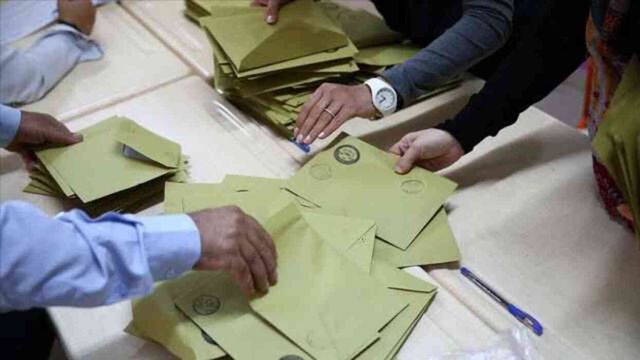 AK Parti, erken seçimi 2027'de gündeme alacak