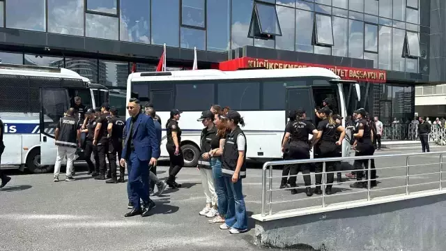 Fenomen soruşturmasında gözaltına alınan Neslihan ve İnanç Güngen, adliyeye sevk edildi