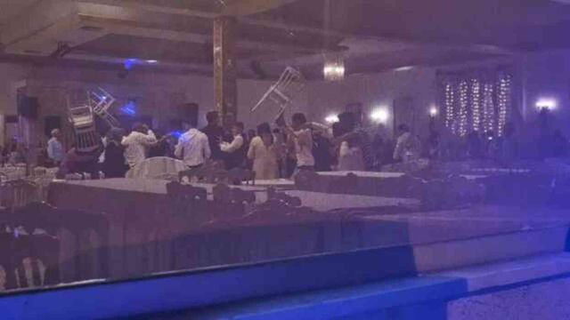Düğünde kavga! Sandalyeler havada uçuştu, 4 kişi hastanelik oldu