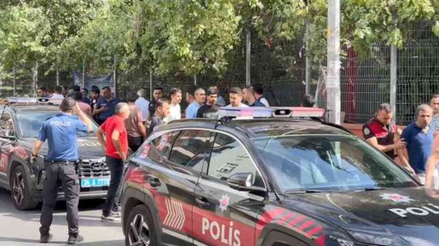 Kız meselesi yüzünden çıkan kavga silahlı çatışmaya dönüştü: 1'i ağır 10 kişi yaralı