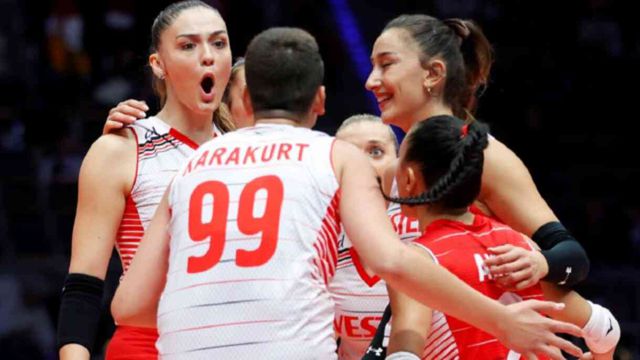 CANLI ANLATIM | Türkiye-Brezilya voleybol maçı canlı yayın izle! Paris 2024 Filenin Sultanları bronz madalya