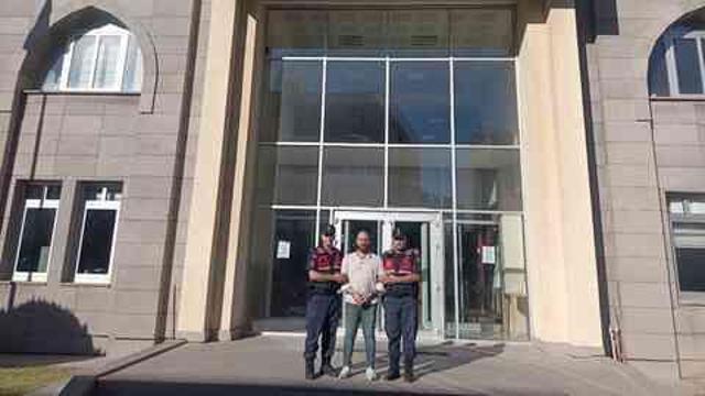 Çinli turistlere bıçaklı gasp! Araçlarını ve binlerce dolar paralarını kaptırdılar