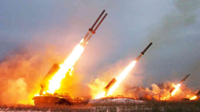Orta Doğu'da sıcak saatler! İsrail, Lübnan'a saldırdı, Hizbullah karşılık verdi