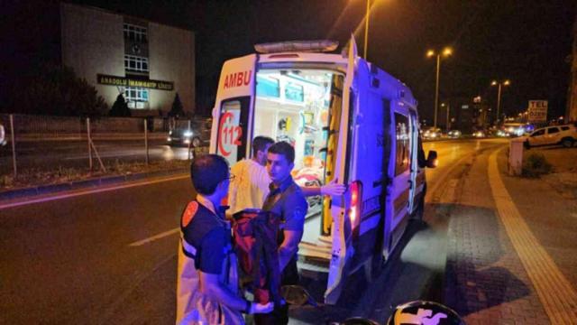 Şizofreni hastası genç ailesini bıçakladı: 4 yaralı