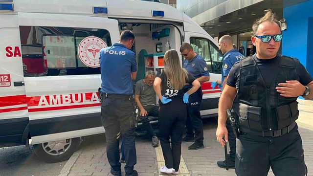 Bursa'da Bıçakla Kendini Kesmeye Çalışan Şahıs İkna Edildi
