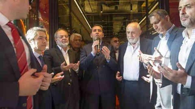 Hafız Mustafa 1864, Londra Şubesine Yoğun İlgi Gördü!