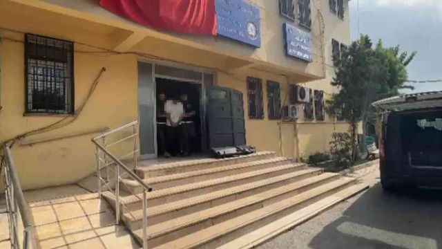 Sokakta yürüyen kadını, evine girerken taciz etti!