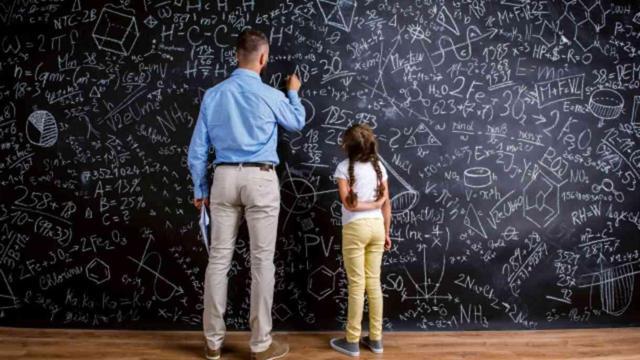 ÖĞRETMENLİK MESLEK KANUNU MADDELERİ 2024: ÖMK ne zaman yürürlüğe girecek, TBMM'den geçti mi?