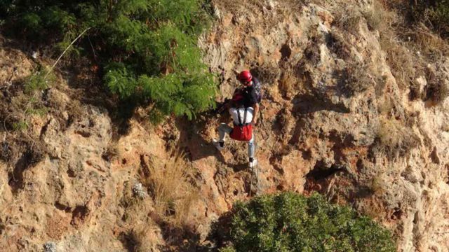 Uygunsuz halde gördüğü kişileri uyarırken başına gelmeyen kalmadı: Cezayı kendime kestim